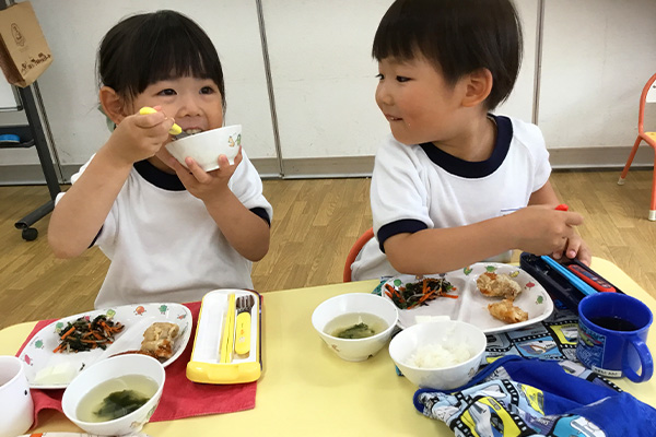 昼食