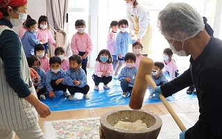 おもちつき　12月８日（木）